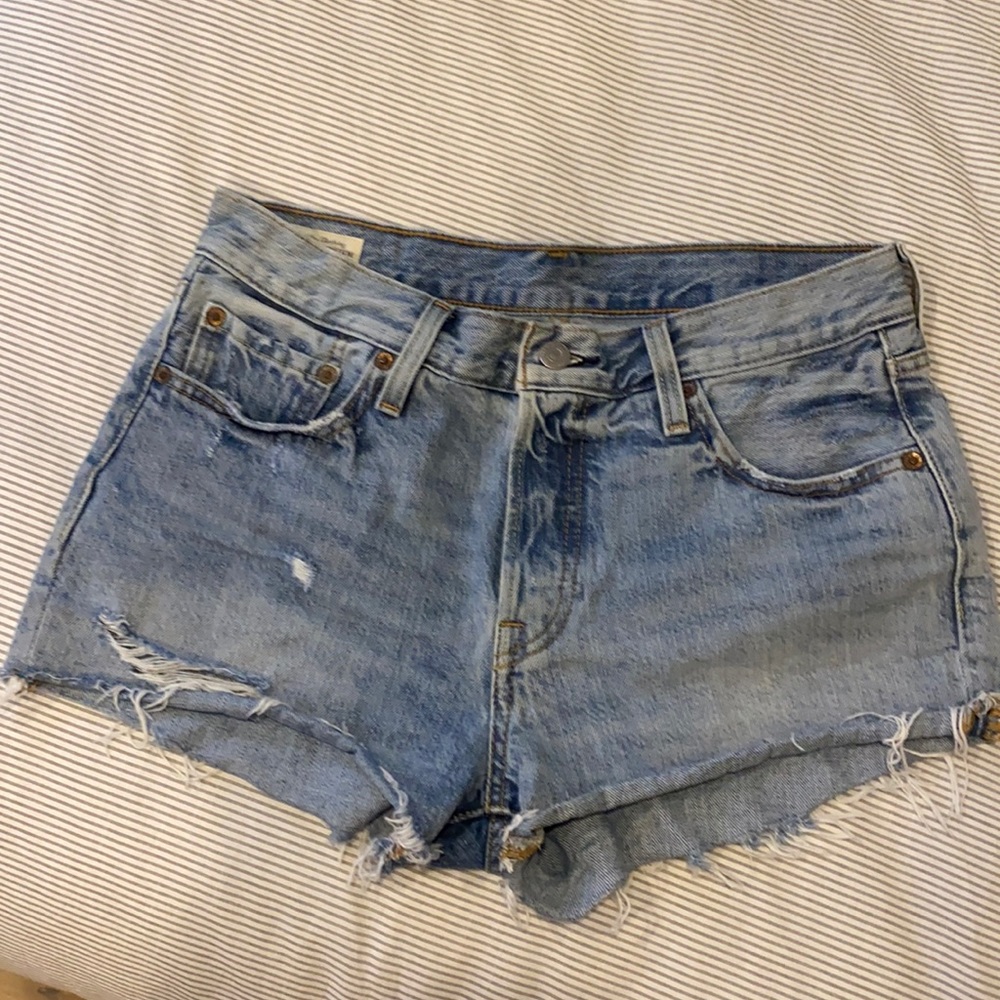 501 LEVI SHORTS